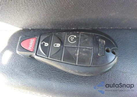 2016 Jeep Cherokee Latitude z USA, uszkodzony, nr VIN 1C4PJMCB1GW198286